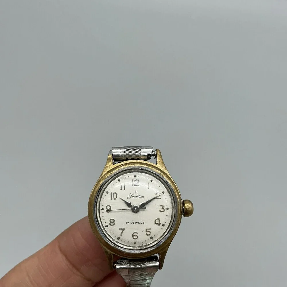 Vintage Tradition Womens Watch 23mm 17 Jewels Two Tone Expansion Bracelet Manual